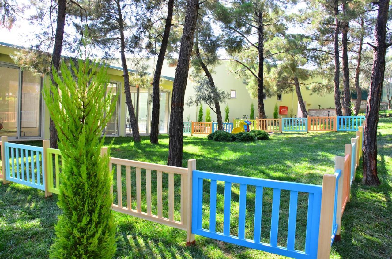 Peninsula Pine Club Boutique Hotel & Spa Kusadasi Exterior foto
